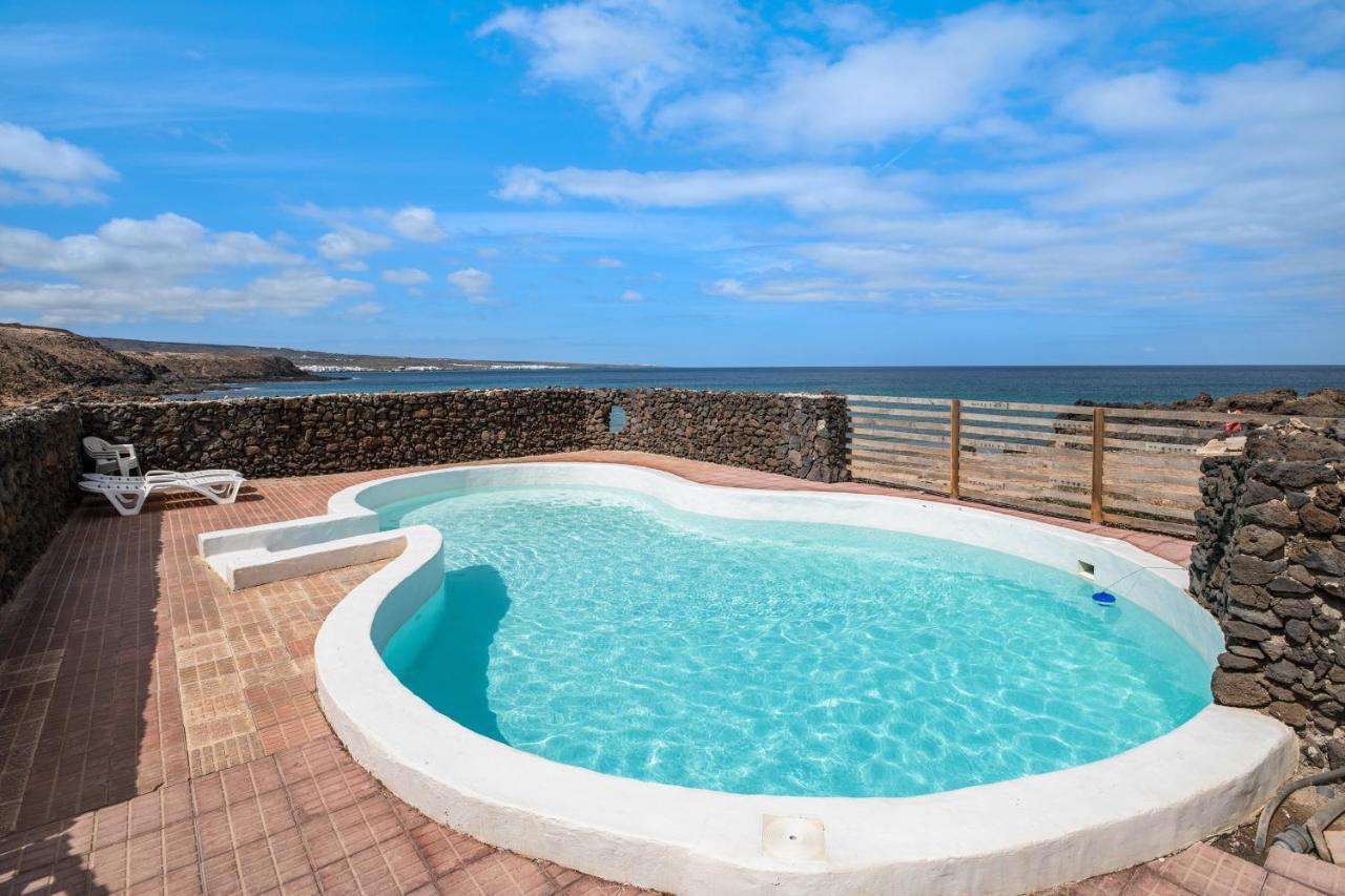 Playa Marina Eco Bungalow Arrieta 阿列塔 外观 照片